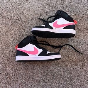 NWOT Nike Sneakers